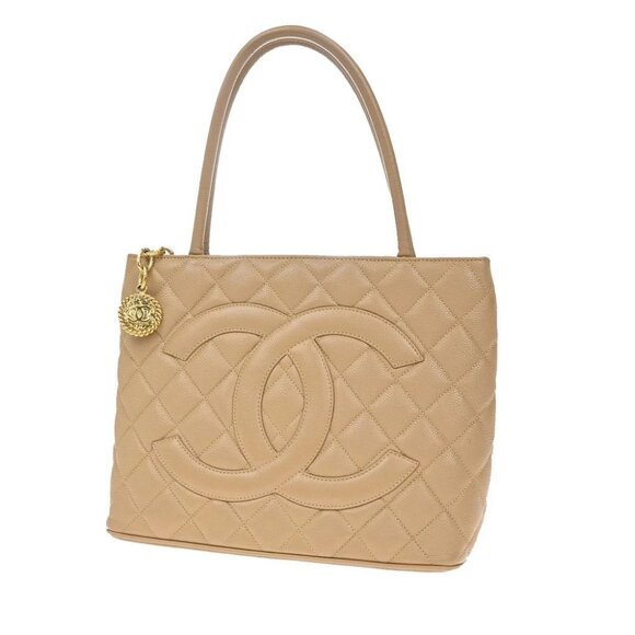 CHANEL Medallion Matelasse Shoulder Bag Grained Calfskin Leather Beige - Picture 1 of 14
